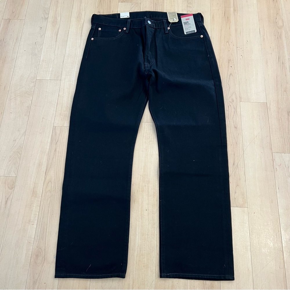 Levi's Black Straight-Leg Jeans with Sleek Design 36x30 - Picture 1 of 7